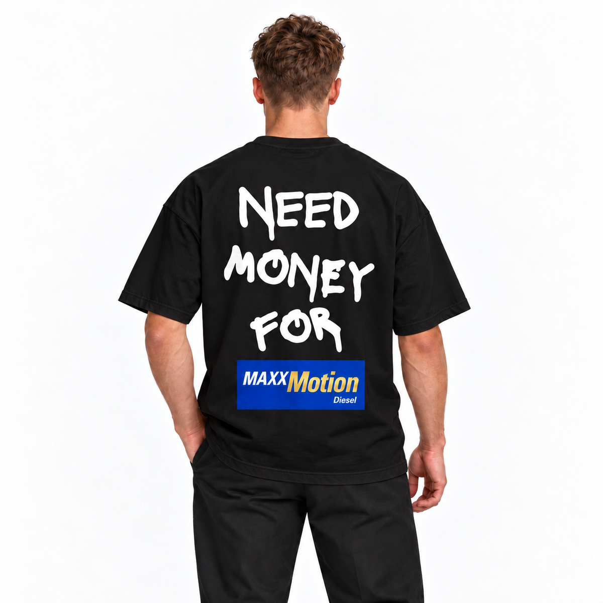 Need Money For MAXXMotion Diesel – čierne oversized tričko na postave, pohľad zozadu