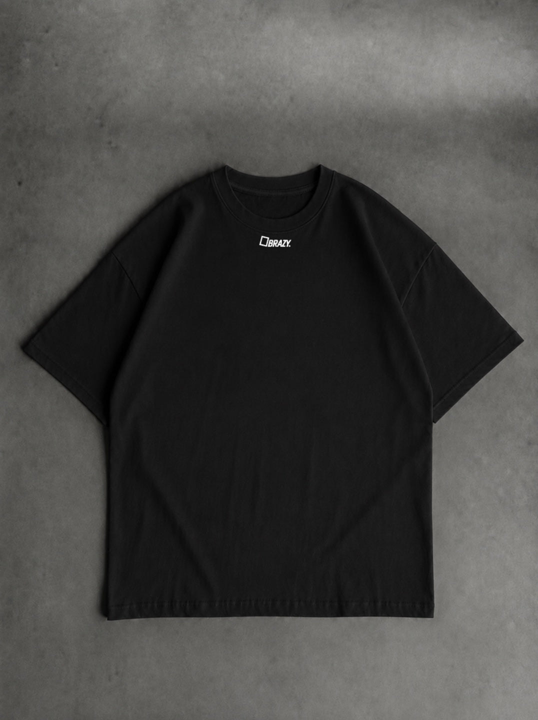 Predná strana čierneho oversized trička s logom Obrazy