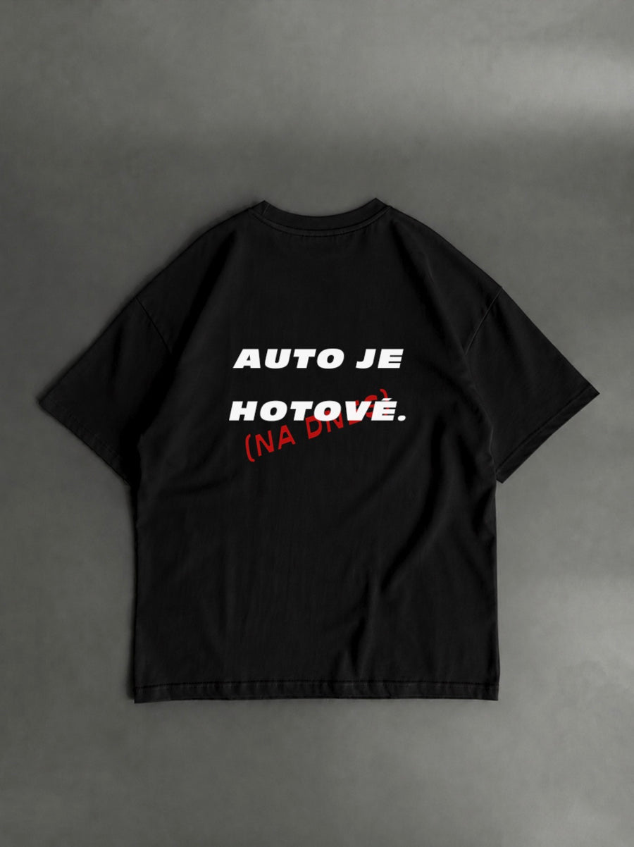 Auto je hotové – čierne oversized tričko s potlačou