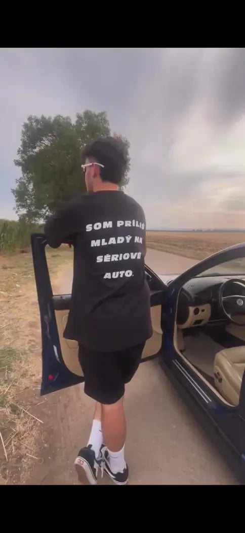 Reálna objednávka Auto Obrazy č. 47 – custom obraz auta a potlačené tričko od zákazníka